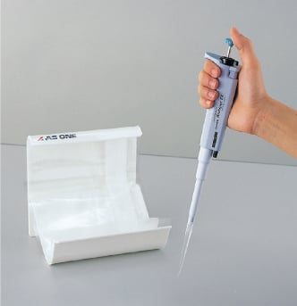 ピペットで検体液を1ml分注